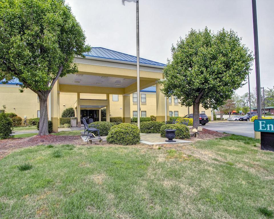Econo Lodge Raleigh